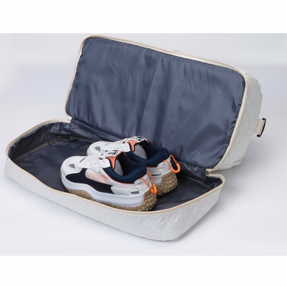 Duffle bag - Picture 10 of 10